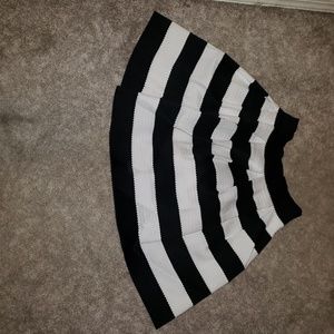 Womens Express Skirt